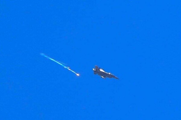 معاريف: إسرائيل قد تهاجم بشكل مستقل برنامج إيران الصاروخي الذي تعتبره تل أبيب “تهديدا وجوديا”