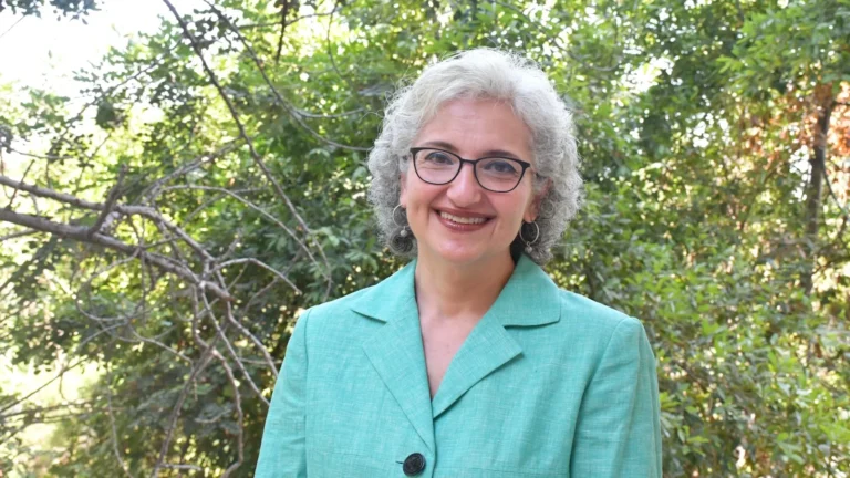 غارة الدوير تطال معلّمة وابنتها… وكرامي تستنكر