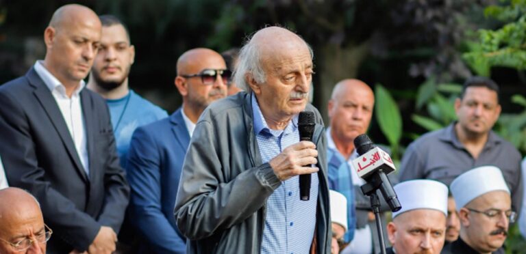 جنبلاط: هناك محاولة لسلخ الدروز عن محيطهم والمعركة “فكرية وثقافية”